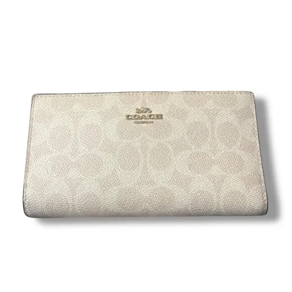Coach Cream Wallet - Picture 1 of 6